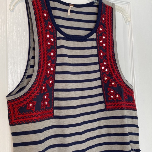 Free people vintage Y2K mirror embroidered oversized tank. Size XS - Picture 3 of 11
